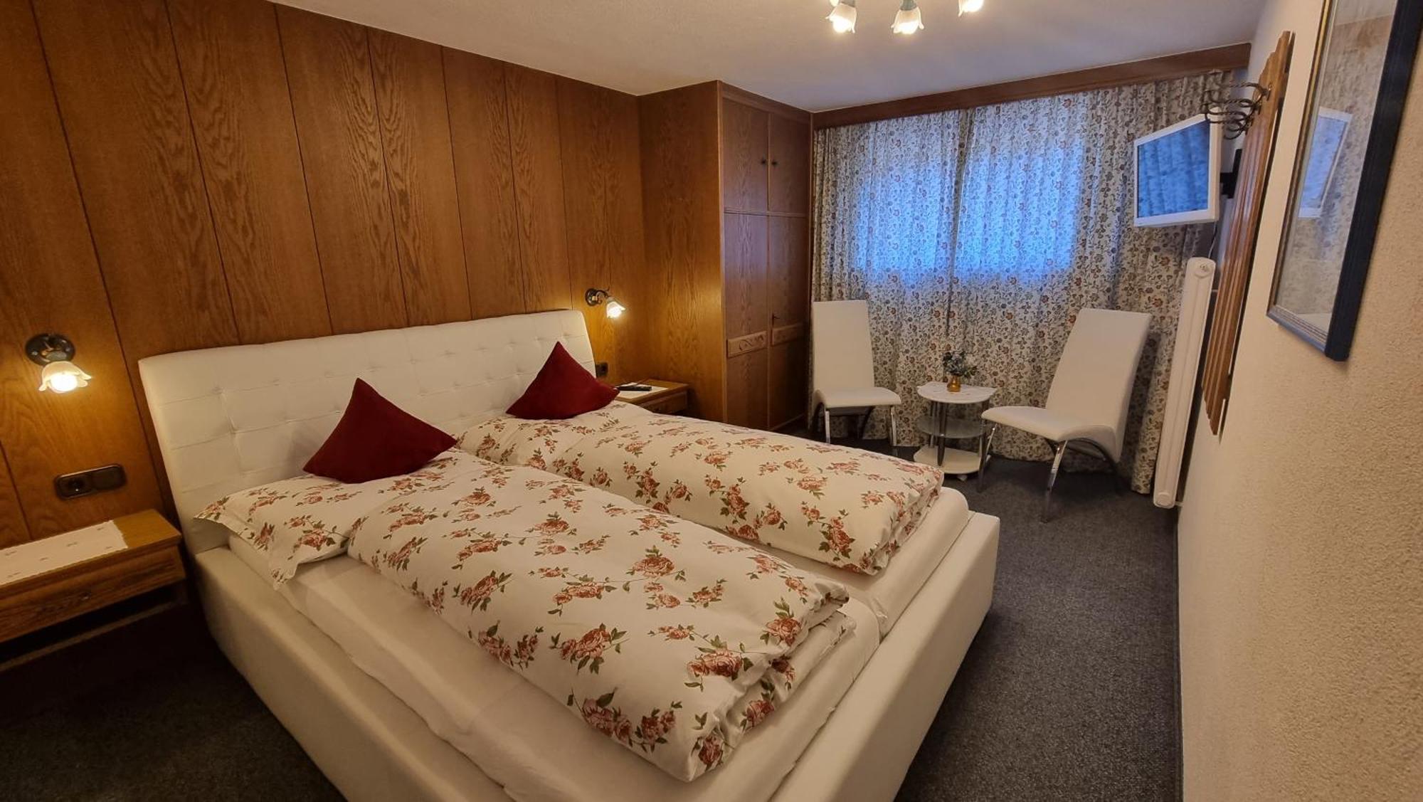 Hotel Garni Friedheim Sankt Anton am Arlberg Chambre photo